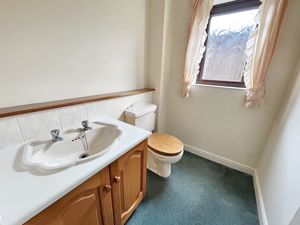 Cloakroom- click for photo gallery